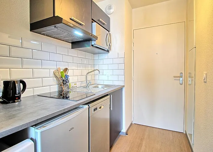 Tres Recent Au Coeur Des Minimes Avec Linge Fourni * La Rochelle (Charente-Maritime)
